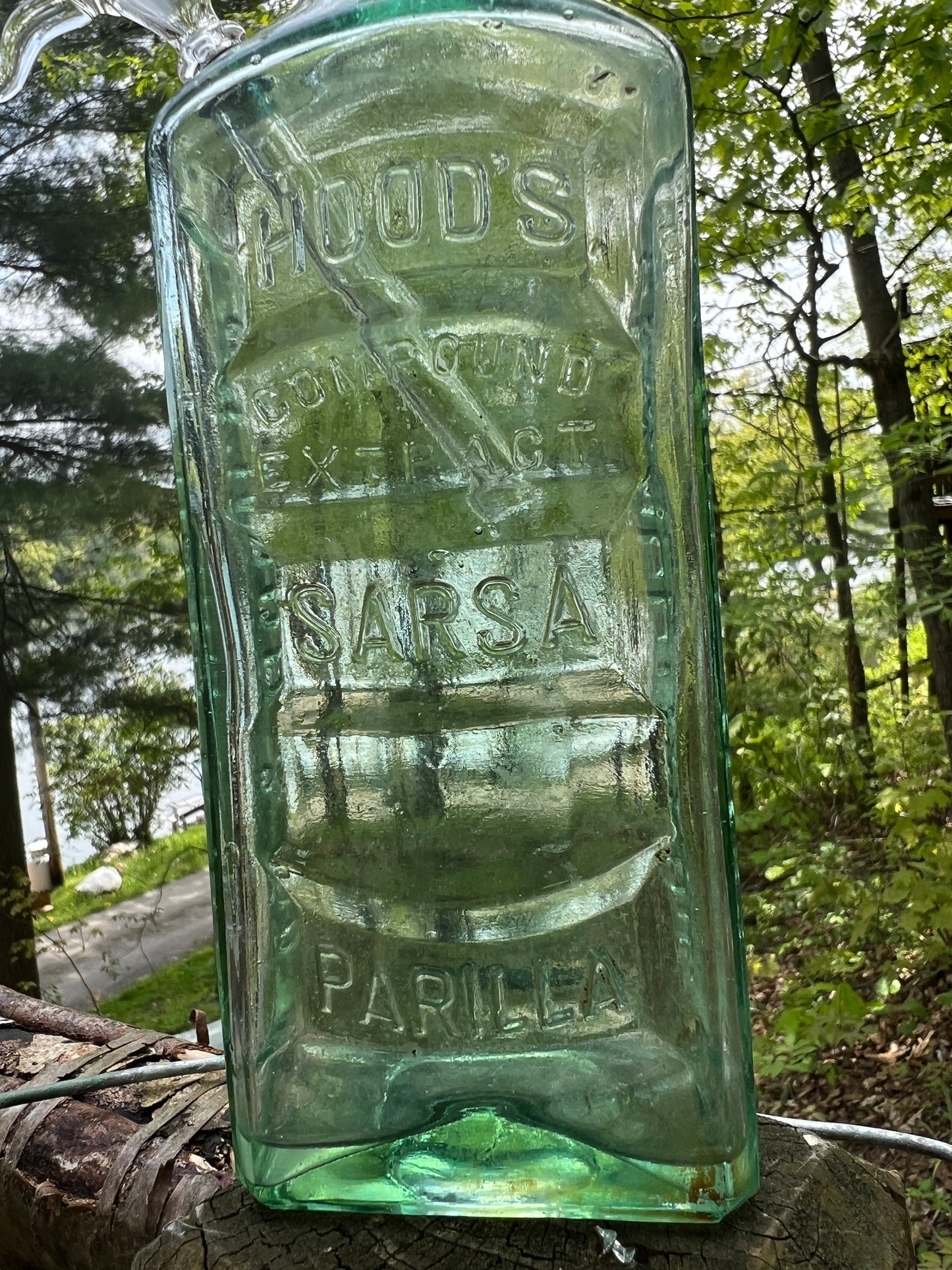 Hoods blue green Sarsaparilla bottle Bongo