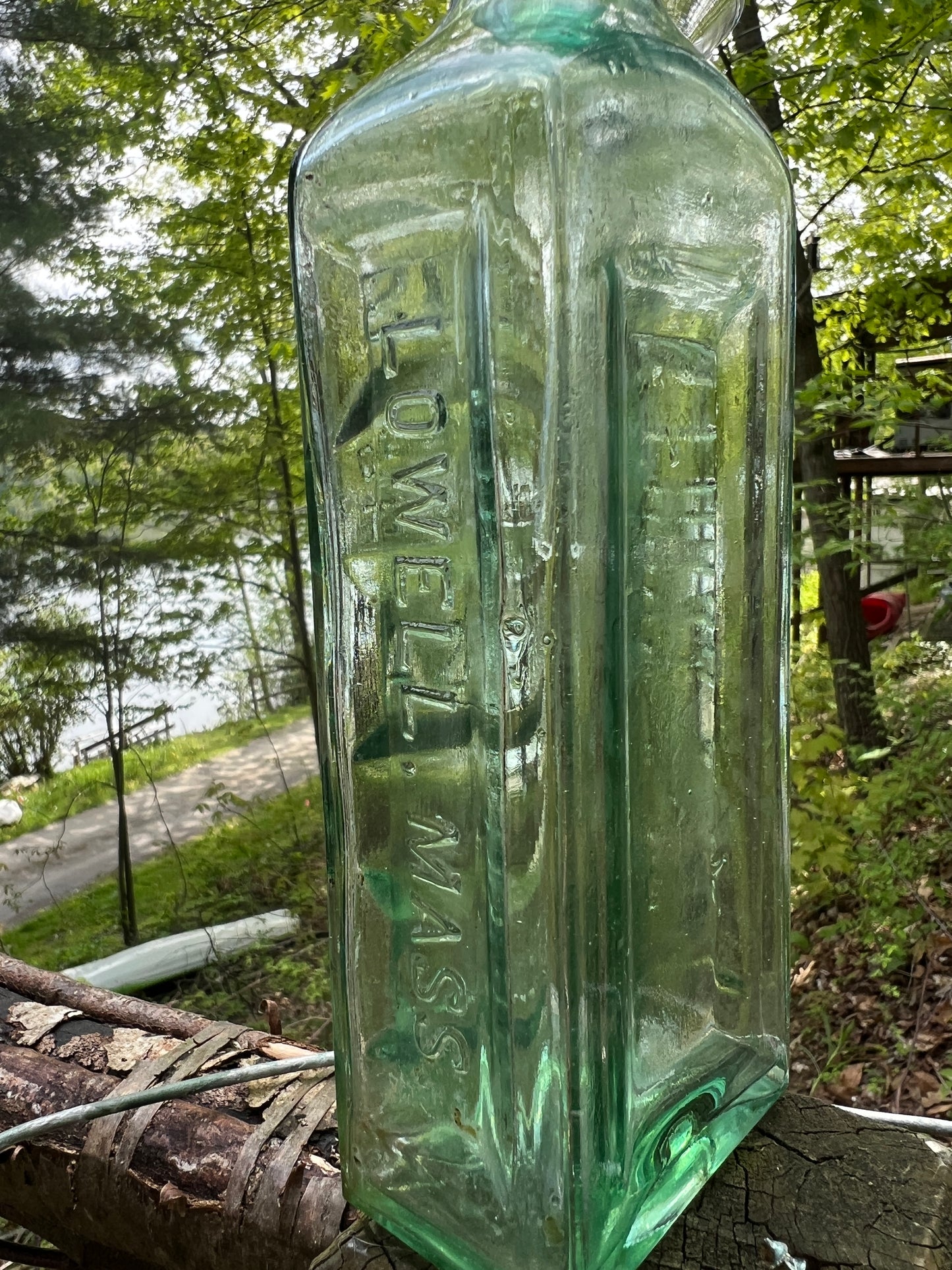 Hoods blue green Sarsaparilla bottle Bongo